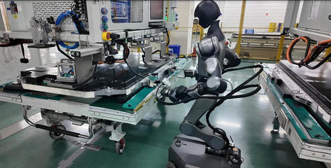 從實驗室到生產線 寧德時代工廠上線的“小墨”具身智能機器人研發之路